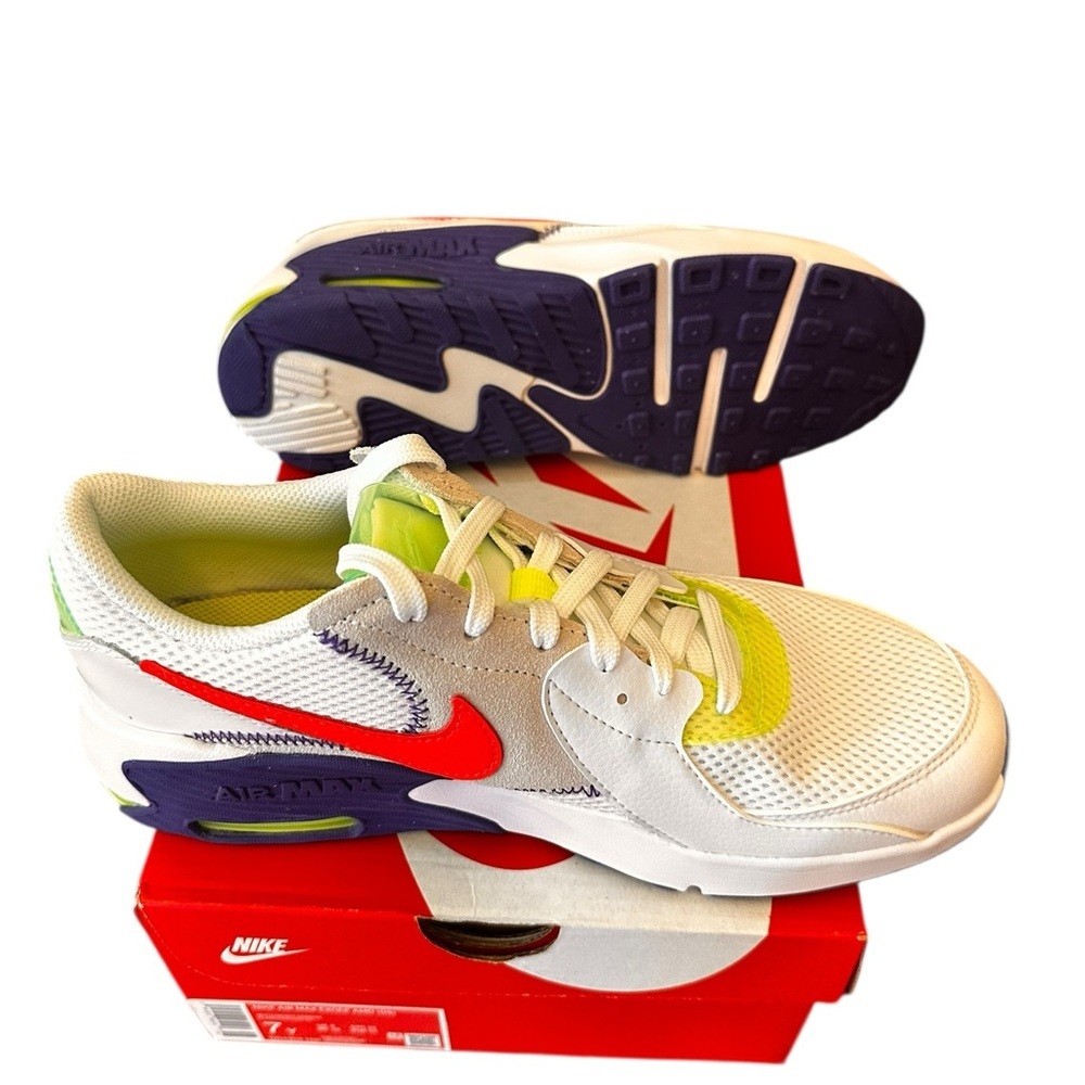 NIB NIKE AIR MAX EXCEE AMD (GS) - Picture 11 of 14